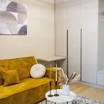 Zen Urban - Private Parking, Ac, Smart Tv 아파트