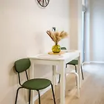 Zen Urban - Private Parking, Ac, Smart Tv 아파트 클루지나포카